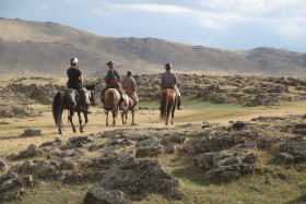 Photos de notre randonnée équestre confort sous la yourte en Mongolie : Khustai et les chevaux de Przewalski, Khogno Khan, le Mini Gobi, la Vallée de l'Orkhon, le lac d'Ogii, Karakorum... (Randocheval / Absolu Voyages)