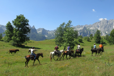 Voyage à cheval au MONTENEGRO - Randonnée équestre organisée par Randocheval