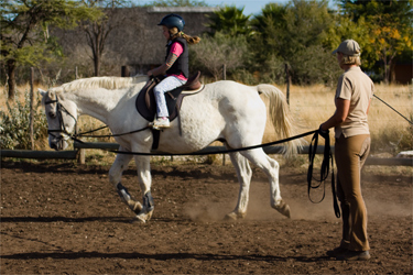 RANDOCHEVAL - Séjour en Namibie pour les familles dans une réserve privée