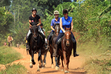 Voyage à cheval - Randonnée équestre organisée par Randocheval