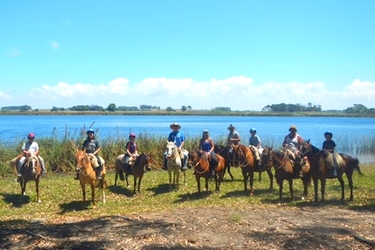 Aventure et Voyage à cheval en Uruguay - Randonnée équestre organisée par Randocheval