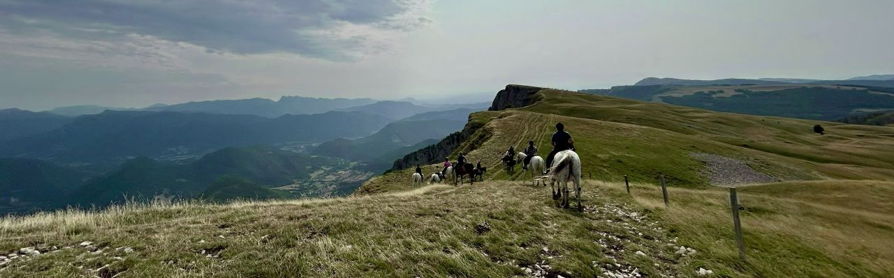 Voyage à cheval - Randonnée équestre organisée par Randocheval